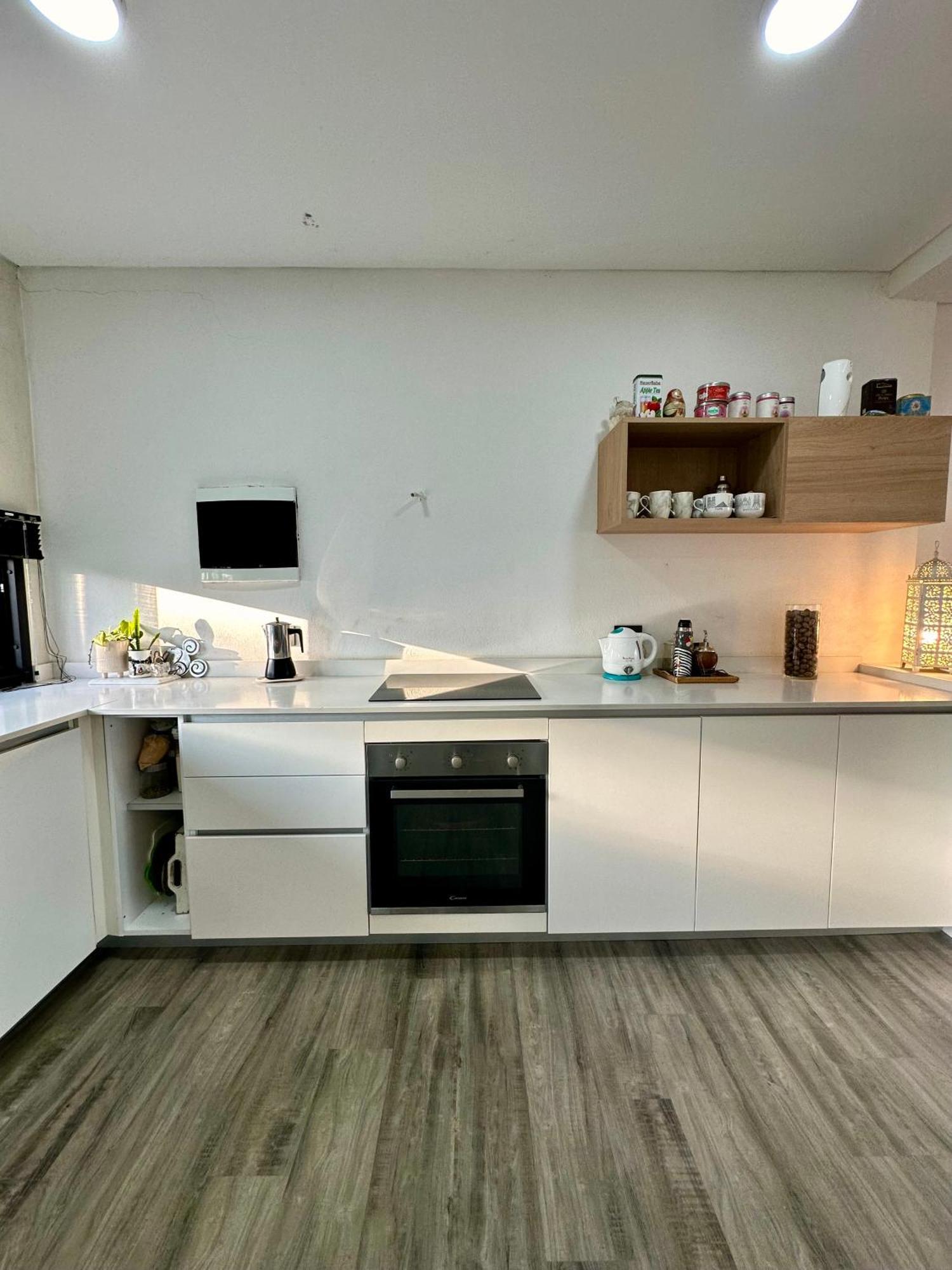 Casa Familiar A La Laguna En San Sebastian, Escobar, 3 Dormitorios, Jardin, Pileta, Parrilla Y Canoas Holiday home