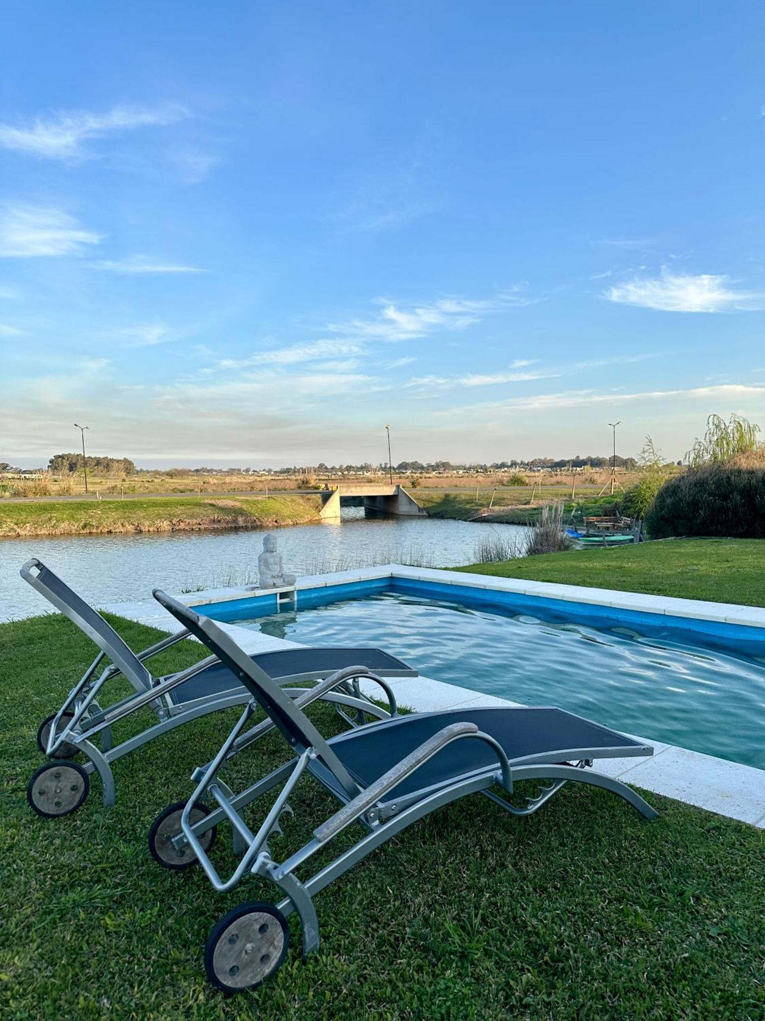 Casa Familiar A La Laguna En San Sebastian, Escobar, 3 Dormitorios, Jardin, Pileta, Parrilla Y Canoas Holiday home Zelaya